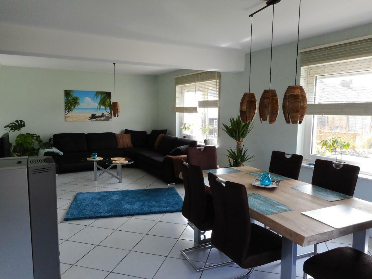 Modernes Ferienhaus Der Besonderen Art Mit Garten Lohne  Luaran gambar